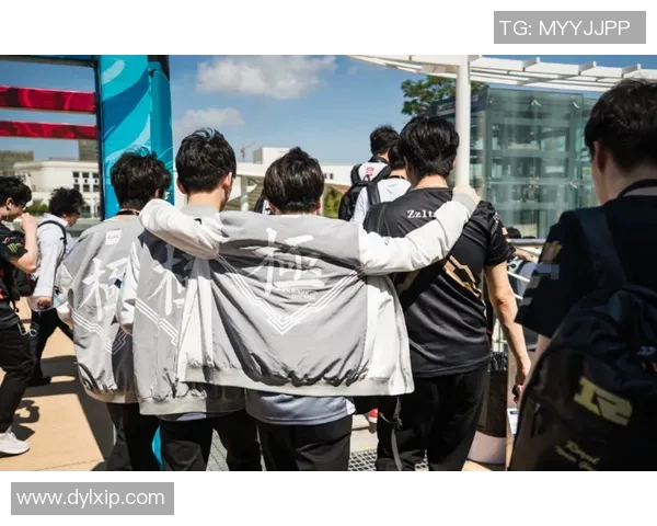 和平精英深度解析:IG战队战术揭秘与实战应用探讨 和平精英深度解析:IG战队战术揭秘与实战应用探讨