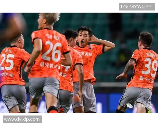 武汉排球队强势领跑挑战赛积分榜积累80分展现夺冠实力 武汉排球队强势领跑挑战赛积分榜积累80分展现夺冠实力