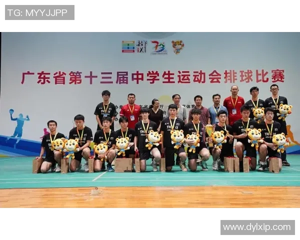 深圳排球队引领最新排球战术十强榜单解析与展望 深圳排球队引领最新排球战术十强榜单解析与展望